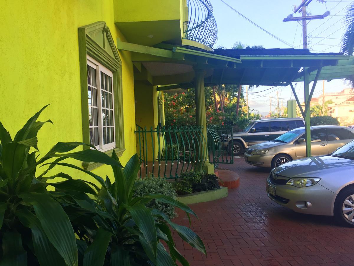 Yaad Hostel Montego Bay Dış mekan fotoğraf
