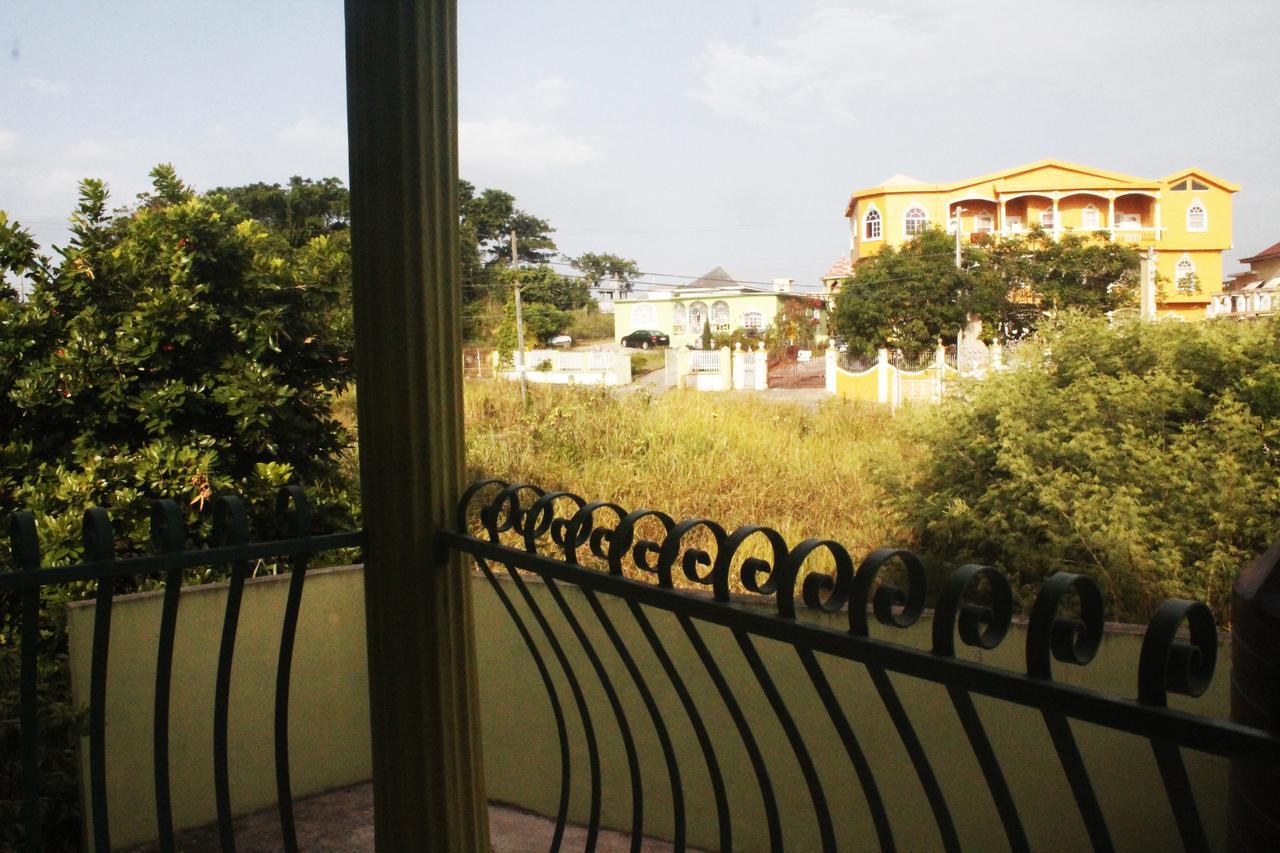 Yaad Hostel Montego Bay Dış mekan fotoğraf