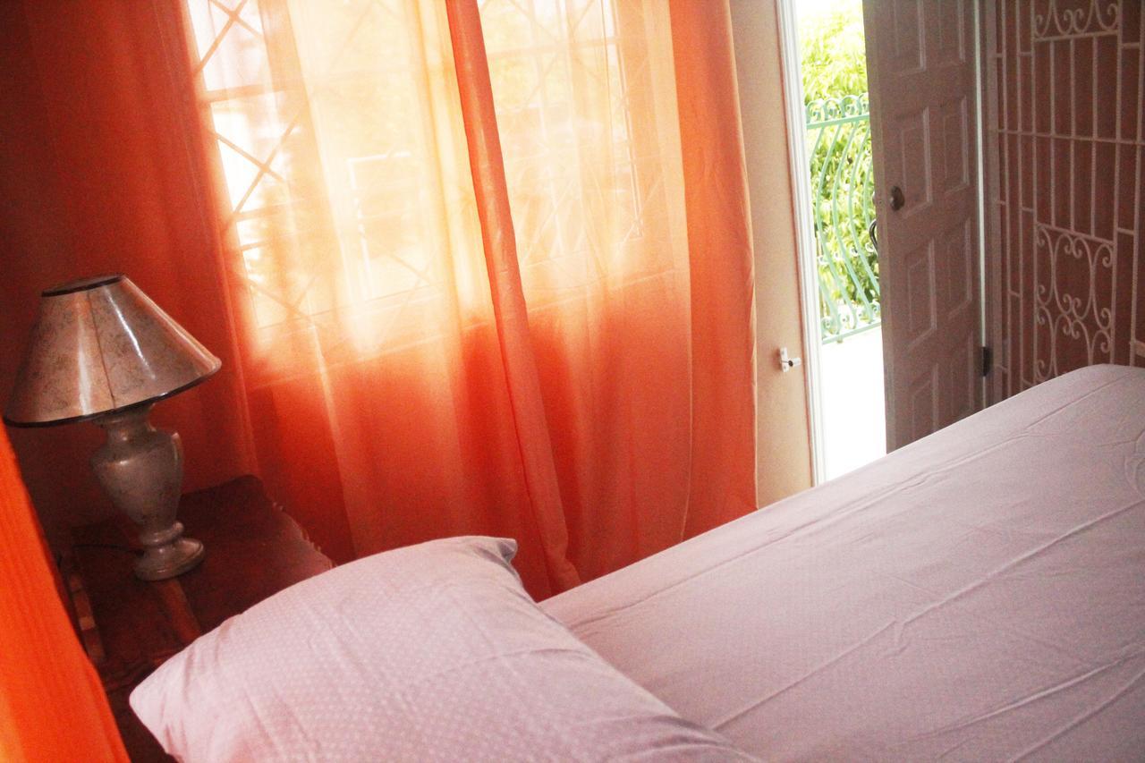 Yaad Hostel Montego Bay Dış mekan fotoğraf