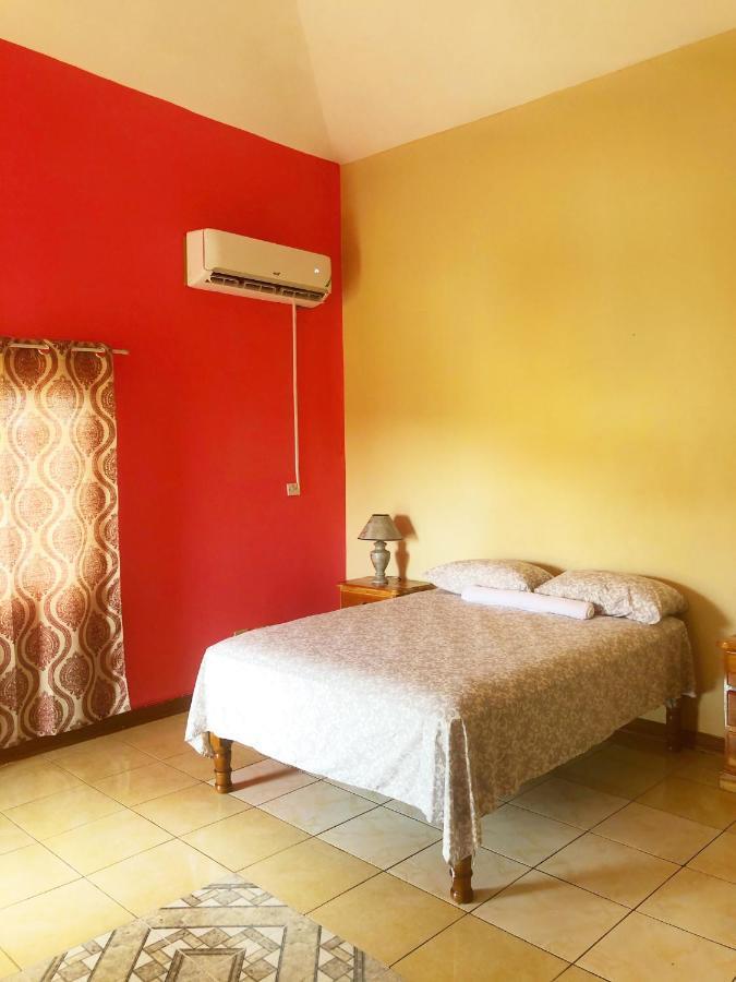Yaad Hostel Montego Bay Dış mekan fotoğraf